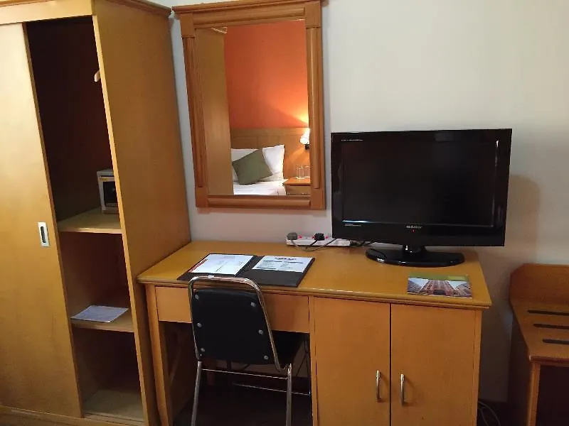 Eureka Hotel Дубай