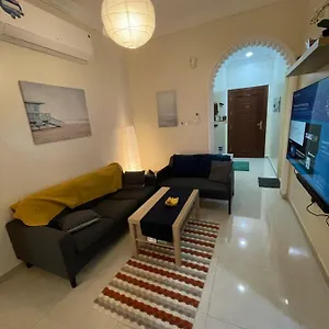 Family Two Bedroom With Free Parking And Free Wi-fi شقة