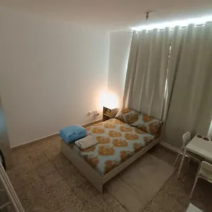 Affordable Transient - Not A - Sharing Kitchen And Washrooms Абу-Даби